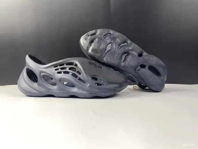 GV7903 RNNR Foam Blue Mineral Adidas Yeezy 0525